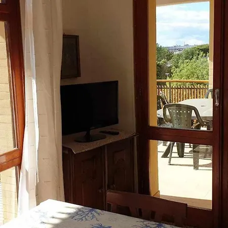 Tirrenia Pineta Apartment
