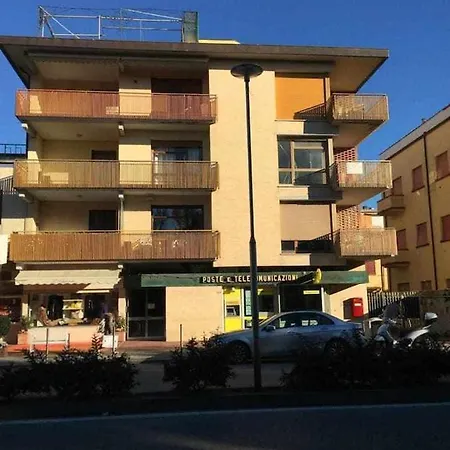 Tirrenia Pineta Apartment